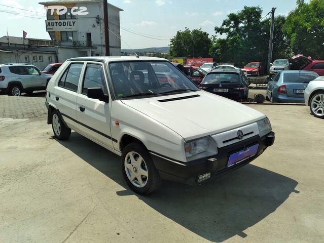 Škoda Favorit